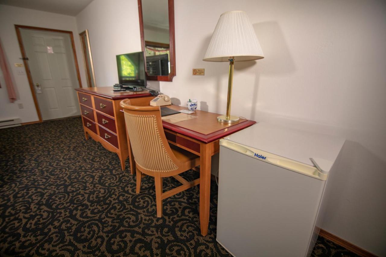 Coachlite Inn Sister Bay Eksteriør bilde